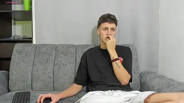 Snapshot of Two_sexboys chatting on 02/11/26, 11:37 Two sexboys online show from 02/11/26, 11:37