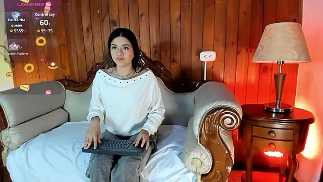 Snapshot of CottonCloud20 chatting on 02/23/26, 01:41 CottonCloud20 online show from 02/23/26, 01:41