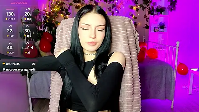 Snapshot of Kelly__Bunny chatting on 02/14/26, 10:23 Kelly Bunny online show from 02/14/26, 10:23