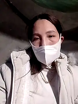 Snapshot of Gummiesu chatting on 01/15/26, 06:40 Gummiesu online show from 01/15/26, 06:40