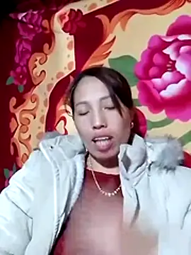 Gummiesu online show from 02/02/26, 01:43