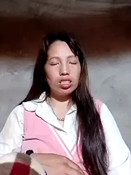 Gummiesu online show from 04/04/26, 09:01