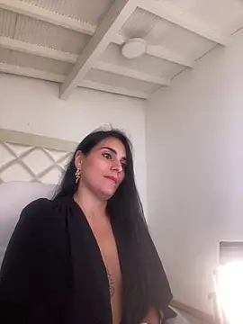 Snapshot of Miaswwe chatting on 02/23/26, 02:25 Miaswwe online show from 02/23/26, 02:25