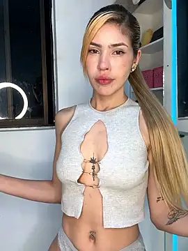 oficialkendra online show from 01/18/26, 04:16