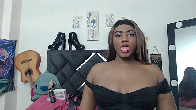 Natashabella    online show from 03/13/26, 10:22