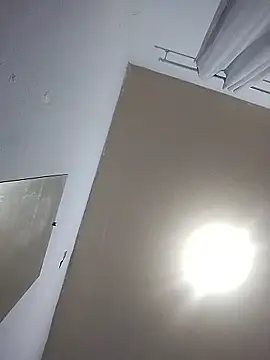 lauramartins77 online show from 01/16/26, 02:15