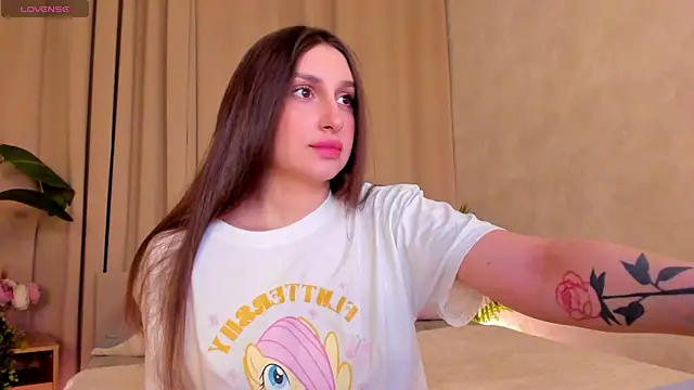 Celine Coello online show from 05/31/26, 08:21