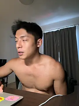 Yooo17 online show from 04/17/26, 08:28