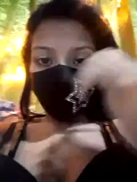 Maliha Chowdhury online show from 05/11/26, 08:31