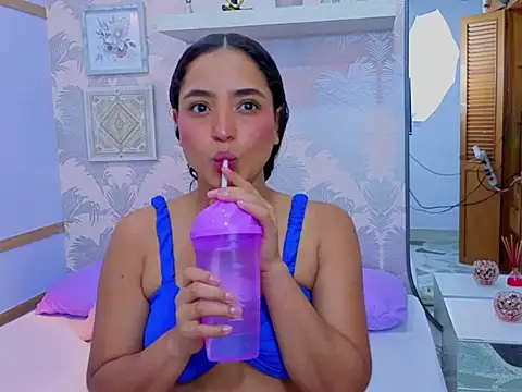 Emma Thompssonn online show from 02/10/26, 12:20