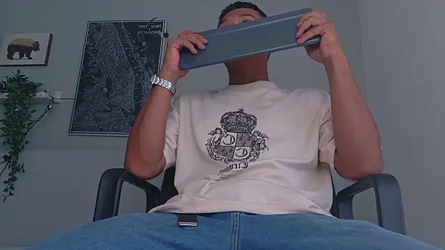 AndrewKenoxx  online show from 02/14/26, 07:32