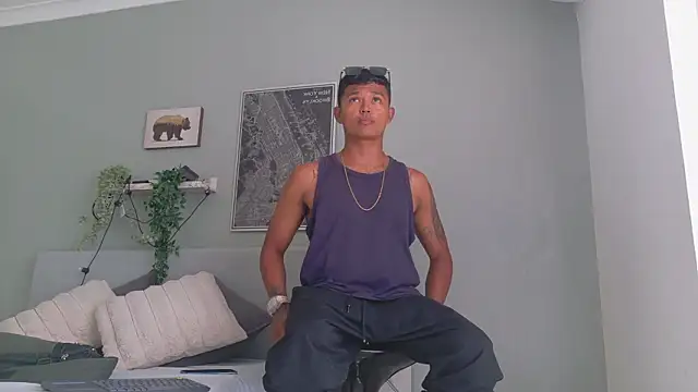 AndrewKenoxx  online show from 03/28/26, 07:24