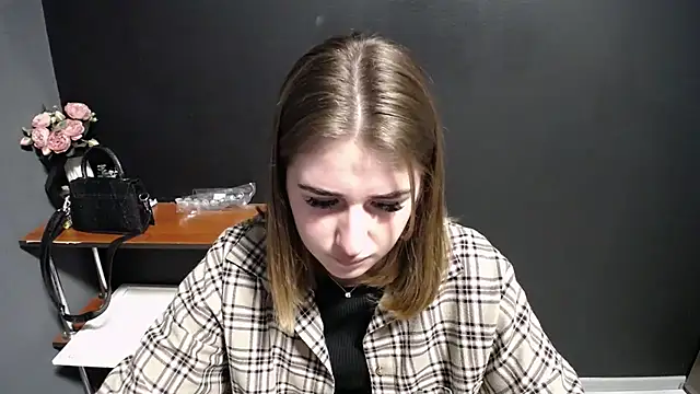 Sunny siren online show from 01/15/26, 01:48