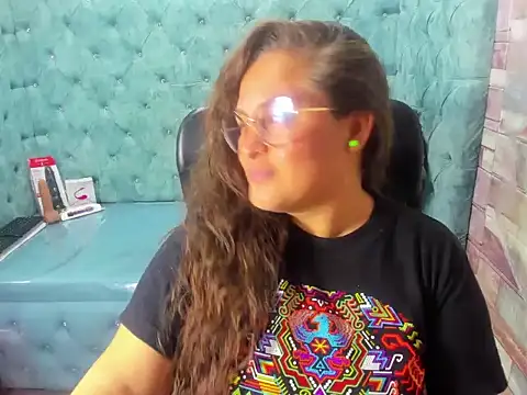 Sarah Boobs  online show from 04/15/26, 03:46