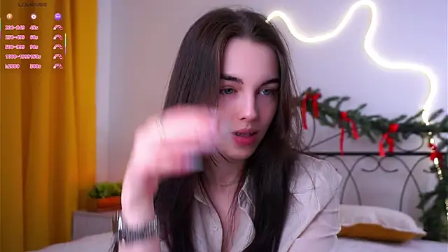 Snapshot of MirnaTellado chatting on 02/19/26, 07:10 MirnaTellado online show from 02/19/26, 07:10