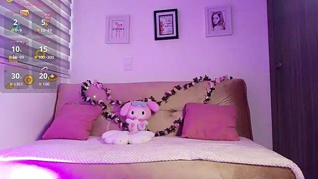 Snapshot of Blush_Marie chatting on 02/02/26, 09:57 Blush Marie online show from 02/02/26, 09:57