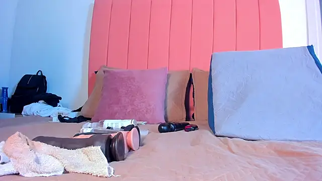 rose thompson19 online show from 02/24/26, 07:12