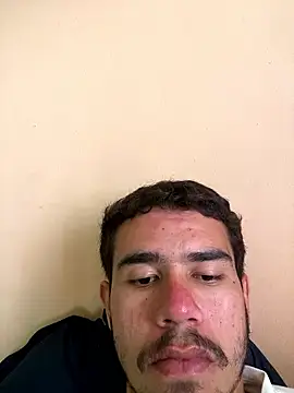 Snapshot of reipromiscuo01 chatting on 01/18/26, 03:16 reipromiscuo01 online show from 01/18/26, 03:16