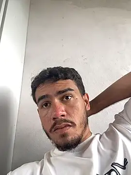 Snapshot of reipromiscuo01 chatting on 02/08/26, 03:37 reipromiscuo01 online show from 02/08/26, 03:37