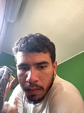 Snapshot of reipromiscuo01 chatting on 02/12/26, 05:08 reipromiscuo01 online show from 02/12/26, 05:08