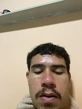 Snapshot of reipromiscuo01 chatting on 02/20/26, 03:03 reipromiscuo01 online show from 02/20/26, 03:03