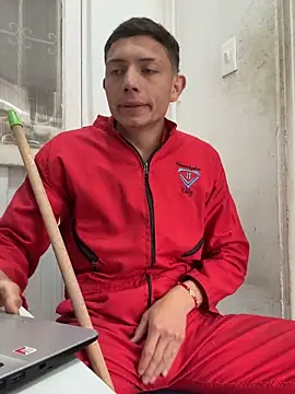 santiObrero online show from 03/18/26, 05:38