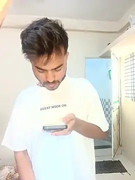 sdgjjkkmm online show from 06/08/26, 09:20
