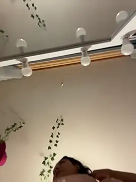 Nailealipsglossy online show from 03/05/26, 07:04