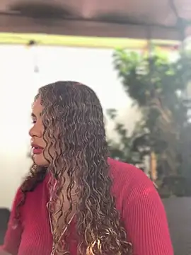 Snapshot of TianaRios_Pink chatting on 01/19/26, 01:37 TianaRios Pink online show from 01/19/26, 01:37