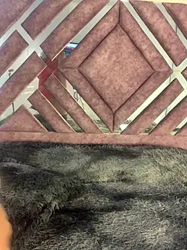 Snapshot of TianaRios_Pink chatting on 02/19/26, 10:06 TianaRios Pink online show from 02/19/26, 10:06