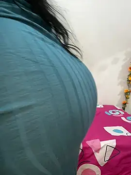 Eva Ferrari online show from 08/01/26, 06:51