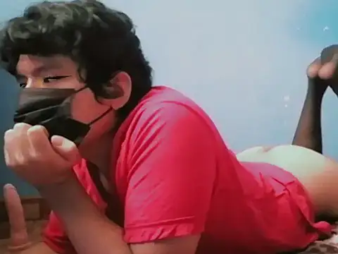 Slutty Femboyy online show from 01/16/26, 05:39