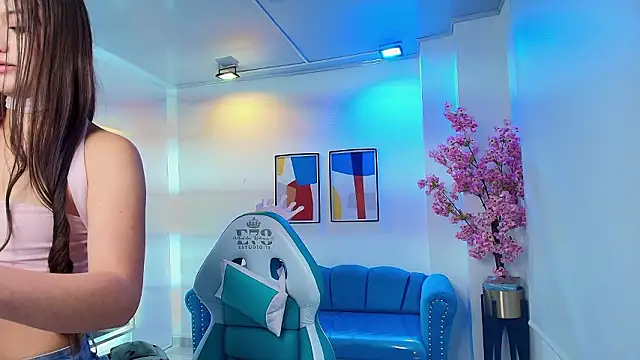 Zoe swan online show from 03/19/26, 11:14