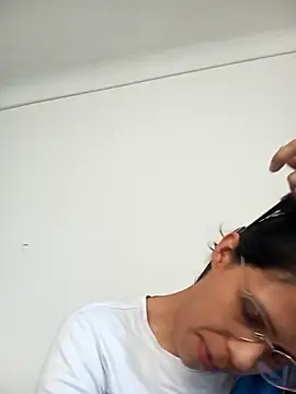 mitzukywinteer online show from 03/31/26, 08:42