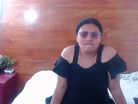 Rapunselxxx online show from 01/17/26, 04:33