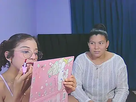 Helena-Paola online show from 02/10/26, 05:44