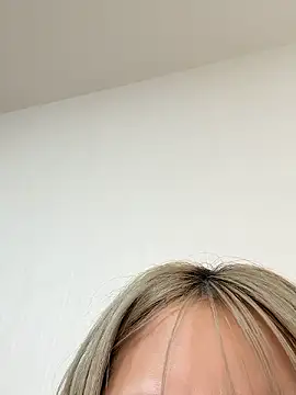 yumi0025 online show from 01/16/26, 03:54