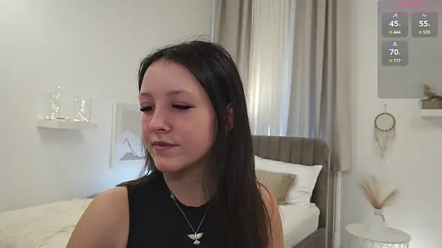 Snapshot of Miss_sindy11 chatting on 02/06/26, 08:51 Miss sindy11 online show from 02/06/26, 08:51