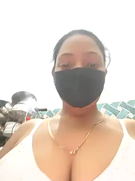 Hot-Tinaa online show from 03/06/26, 04:03