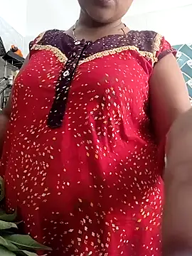Hot-Tinaa online show from 05/07/26, 09:25