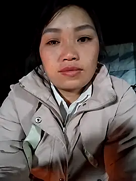 Snapshot of lia-coy chatting on 02/13/26, 12:50 lia-coy online show from 02/13/26, 12:50