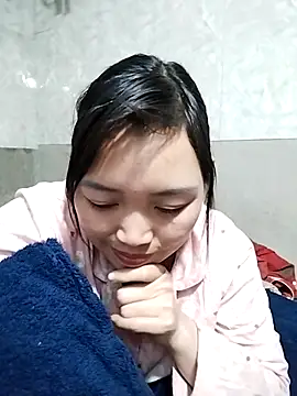 Snapshot of lia-coy chatting on 02/21/26, 11:33 lia-coy online show from 02/21/26, 11:33