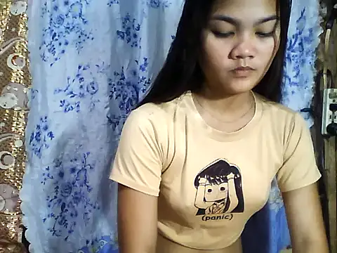 PinaySkinnyJust18 online show from 02/06/26, 10:46
