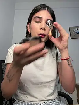 Lily WellGifted online show from 02/03/26, 07:57