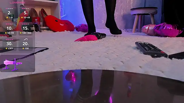 Snapshot of JolieStardust chatting on 02/13/26, 01:51 JolieStardust online show from 02/13/26, 01:51