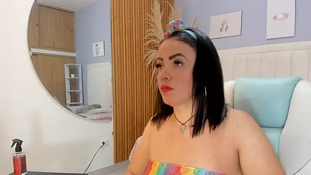 Snapshot of helen_jonesx chatting on 02/20/26, 12:27 helen jonesx online show from 02/20/26, 12:27