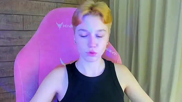 Snapshot of AgataGate chatting on 02/03/26, 03:17 AgataGate online show from 02/03/26, 03:17