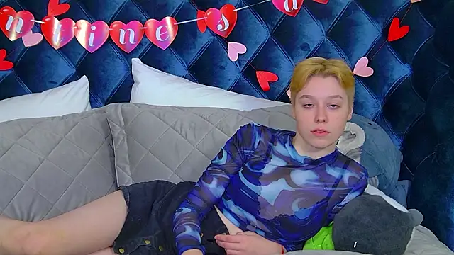 Snapshot of AgataGate chatting on 02/11/26, 03:44 AgataGate online show from 02/11/26, 03:44