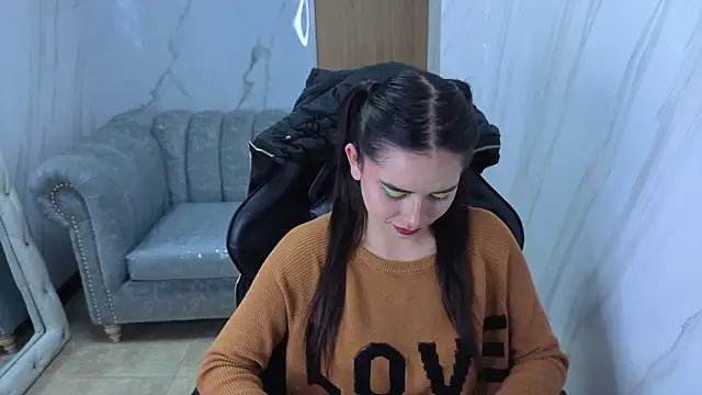 Qetsyah tf online show from 02/23/26, 01:52