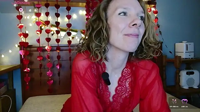 Daisy Lovely online show from 02/16/26, 04:19